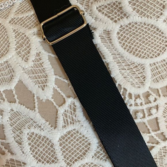 Geometric Four Pocket Crossbody Handbag –Black - Picture 9 of 9